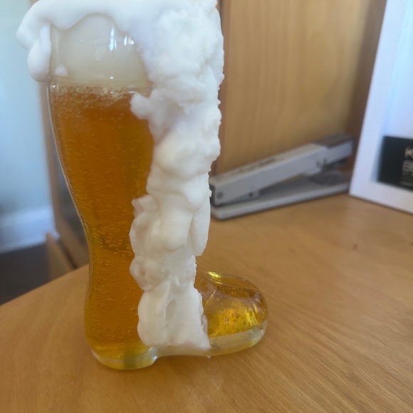 Beer boot candle - Picture 4 of 5